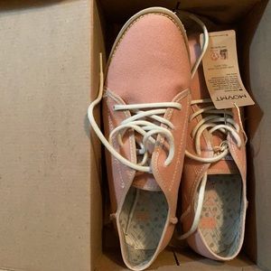 The People’s Movement cotton canvas shoes
